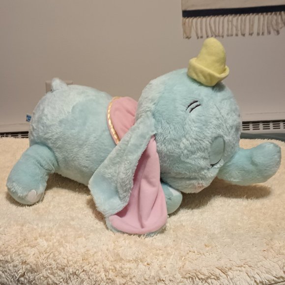 VGUC ~ Dumbo Elephant Disney's Sleeping Fun Fan Amuse SEGA 22" Plush Toy - Picture 5 of 8
